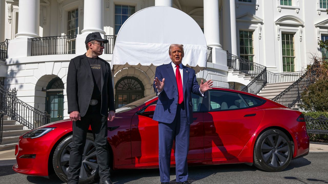 Tesla awards boss Elon Musk bn in shares