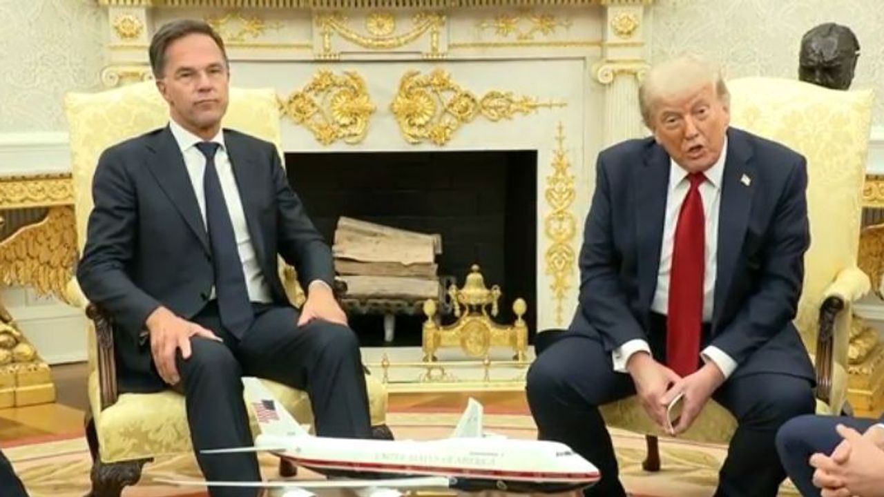 Trump threatens Russia with tariffs while unveiling new Ukraine weapons plan