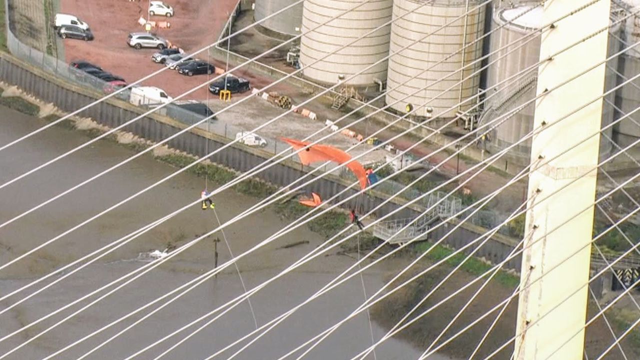 Just Stop Oil protesters scale Dartford Crossing