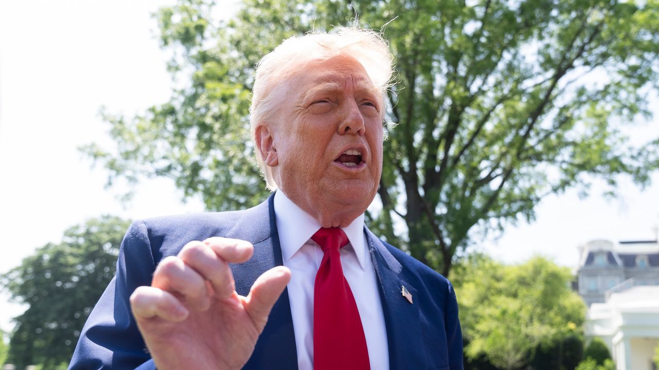 Donald Trump joked he would like to be a pontiff after being asked who he  thought should be selected as the new pope.